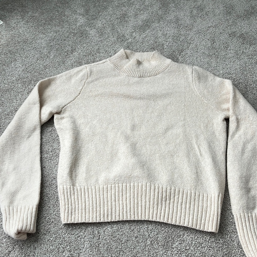 american eagle cream sweater